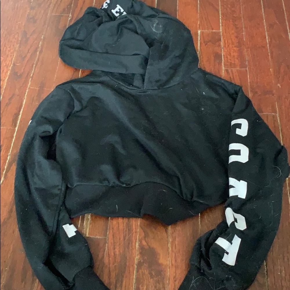 Cropped hoodie